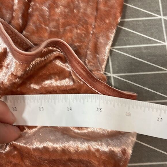 Knox Rose Dust Pink Velvet Sleeveless Top Low High style XS - Picture 8 of 10